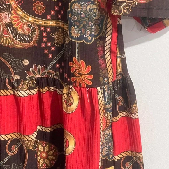 Zara pattern stretch material top!🤎
Never worn zara top! short and cute! - Picture 3 of 4